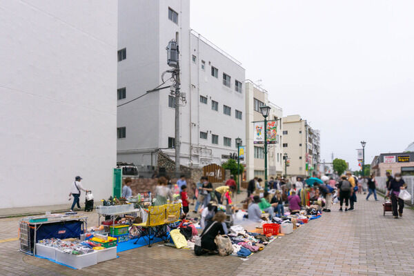 670980b7-s