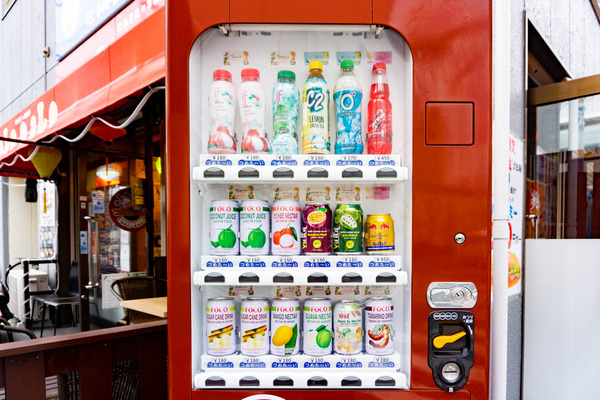 ベトナム自販機-2203172