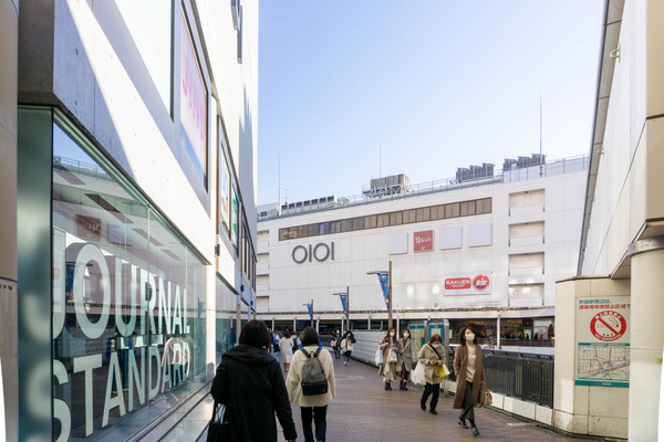 町田駅-2202119