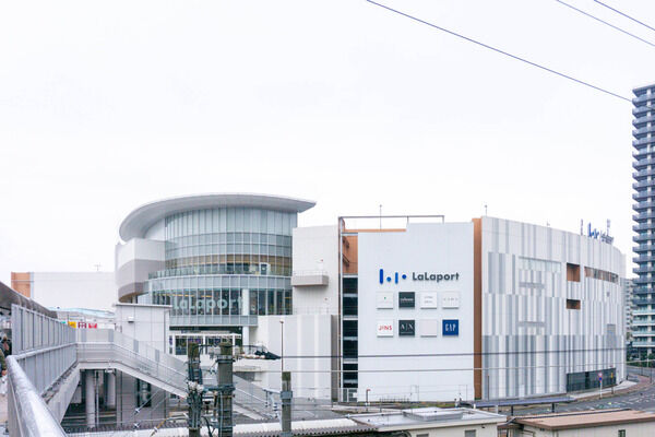 ららぽーと海老名にやなわらばーの人がやってくるみたい。4月25・26日