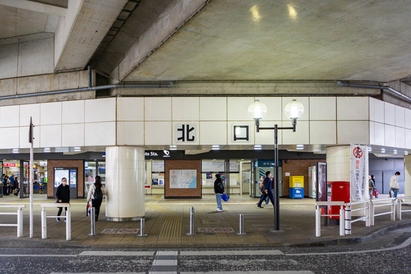 大和駅-2203105