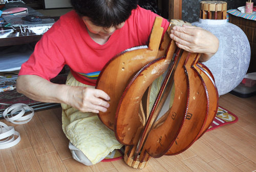 螺旋 らせん 状に巻く 八女の手仕事