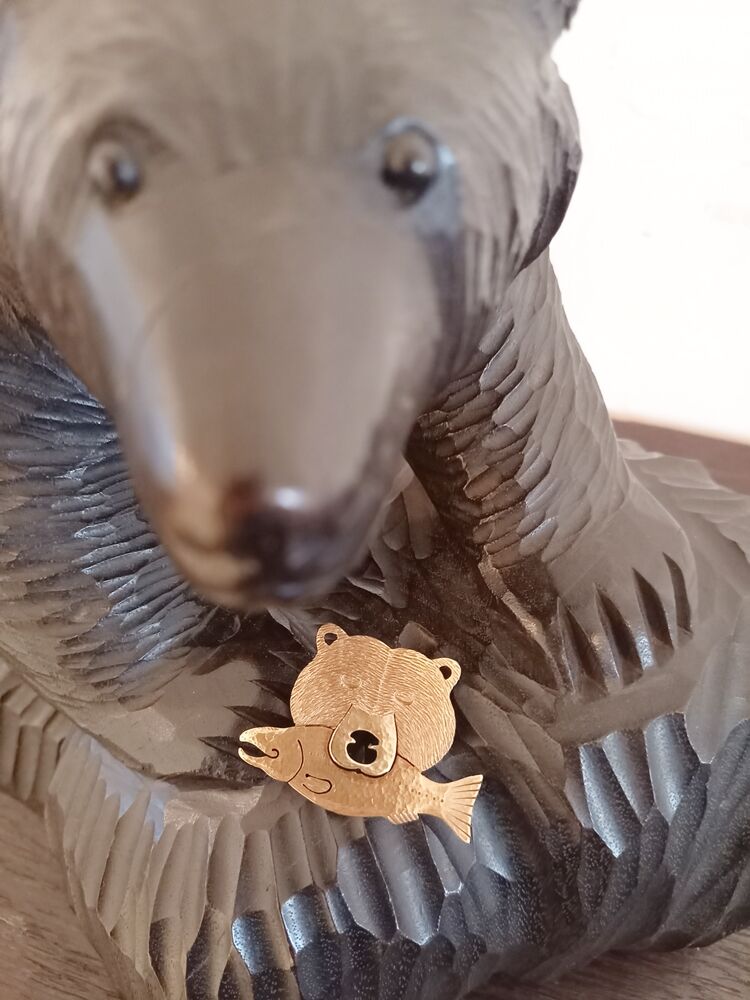 くまの棲でWEB限定・熊鮭公開 : 創房月日譚