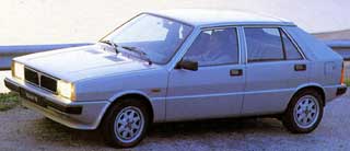 村上春樹さんの車歴 Finding Lupo