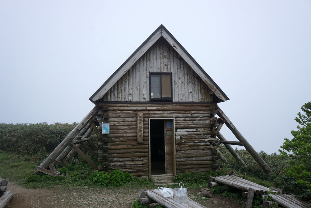 白神岳避難小屋で一泊 あうとどあ らいふ