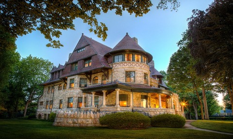 oliver-mansion-built-my22