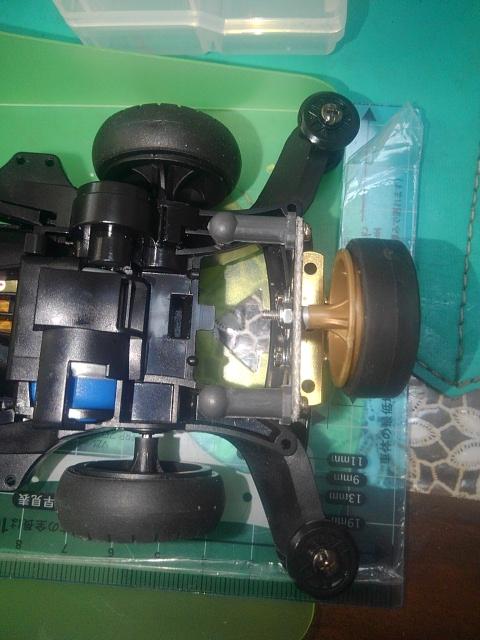 ミニ四駆初心者質問スレ】タイヤに塗装は?ボールリンクマスダンパーの