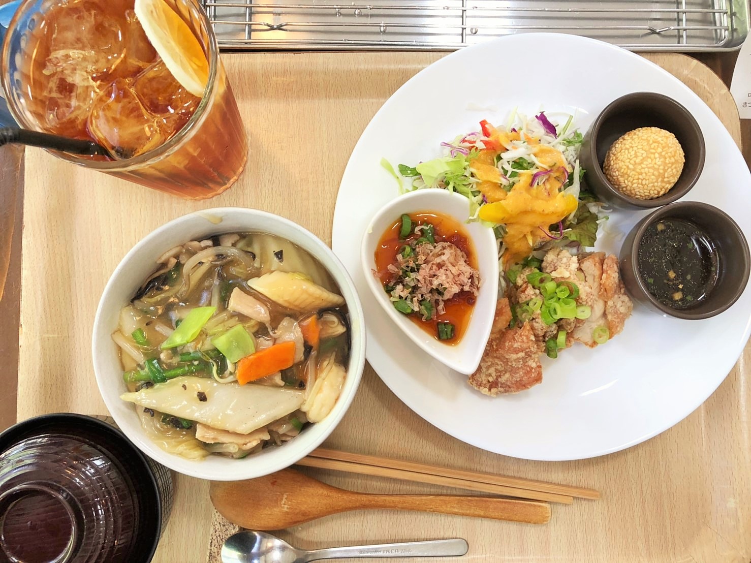 八尾市役所の地下1階にあるカフェ 八尾ラボ 八尾市役所の地下1階にあるカフェ 八尾ラボ