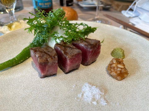 4755165882925917080.4110d602b67050663e66e34f0161d7d8.22052806(1)