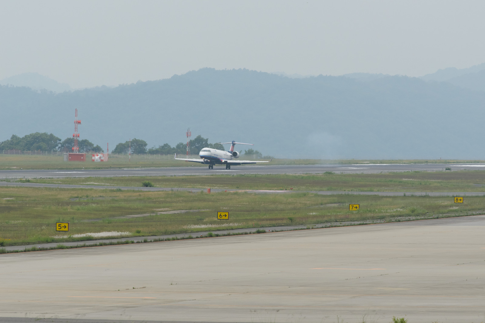 Yasの写真保存庫2014年6月11日　広島空港　朝のラッシュ　その２コメント