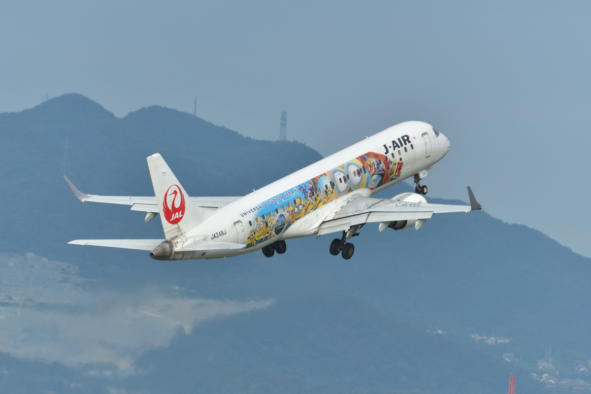18年9月17日 伊丹空港 キャラ飛行機 Yasの写真保存庫