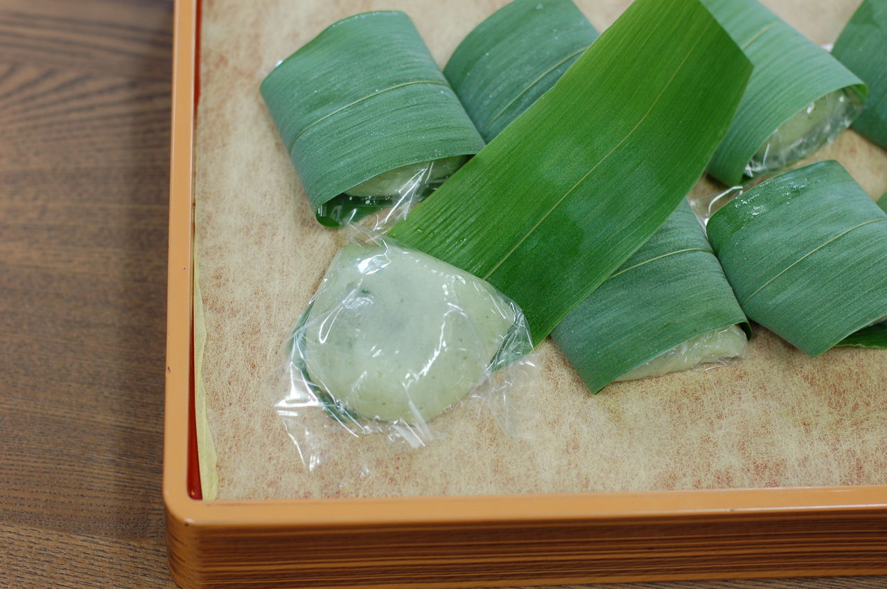 笹餅 皮にはよもぎ 中にはつぶし餡 朝日堂 和菓子屋 日記 長野市