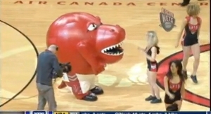 2010y02m13d_111946636