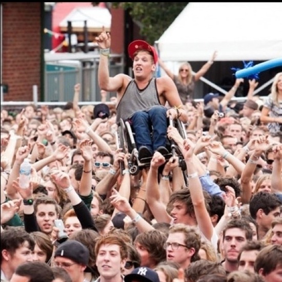 awesomeness-abounds-27024-1312677196-22