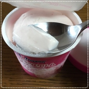 31アイスクリーム　ストロベリー