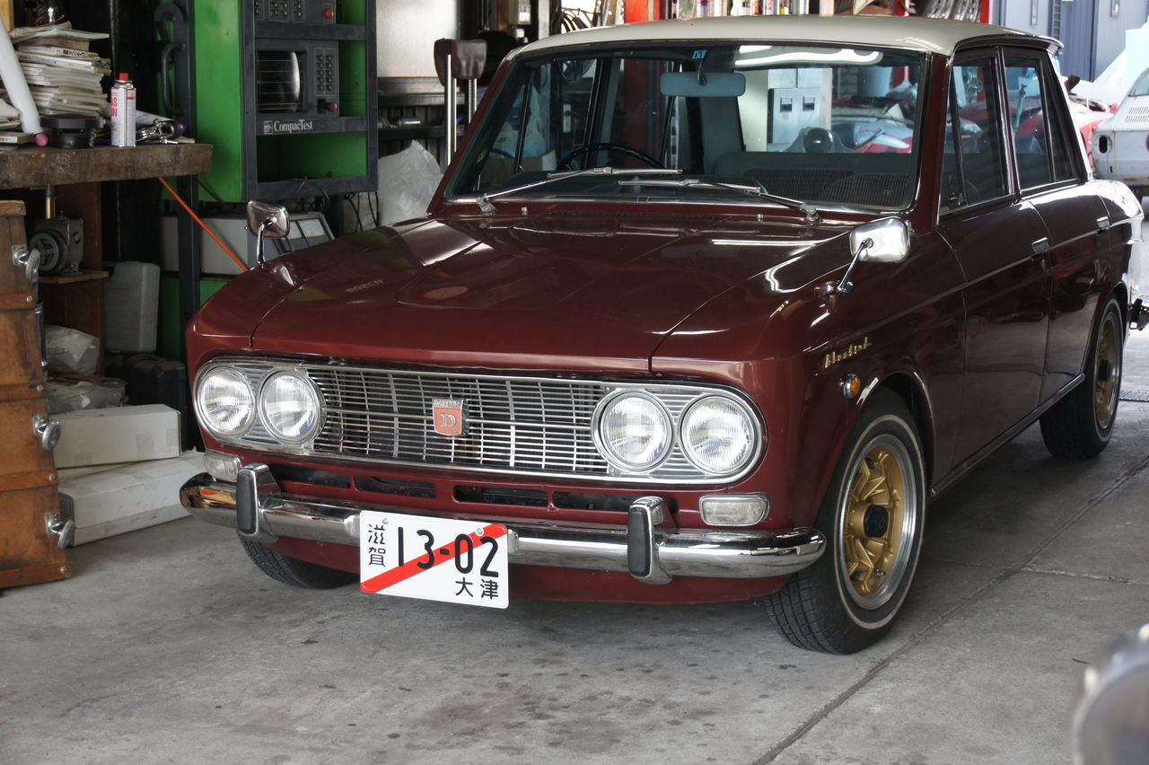ダットサン ブルーバード 411 鍵穴 : よつやなぎオートモービル 
