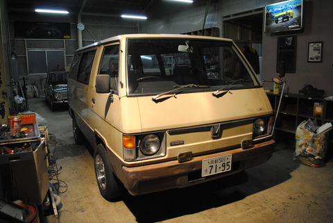 MITSUBISHI 1979 derica starwagon 1600XL-5
