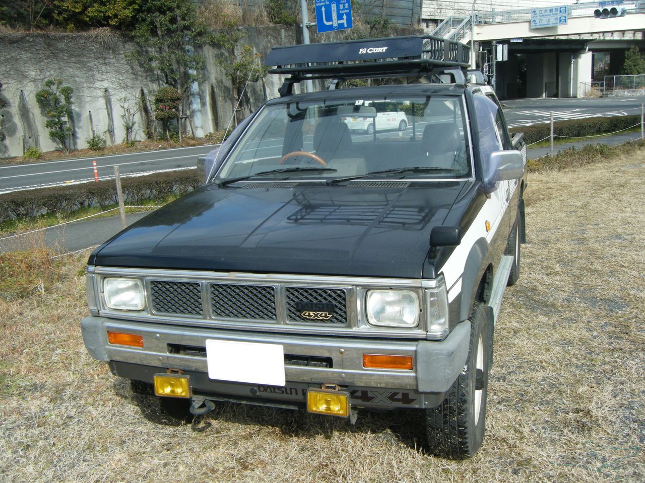 For Sale ダットサントラック D21 ダブルキャブ よつやなぎオートモービルサービスステーション