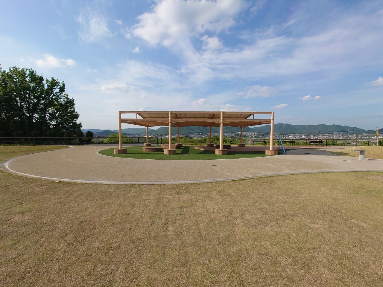 里山公園 芝生がイイ感じで 気持ちが良い 伊木の森 岐阜県 各務原市 西野靖浩の日記