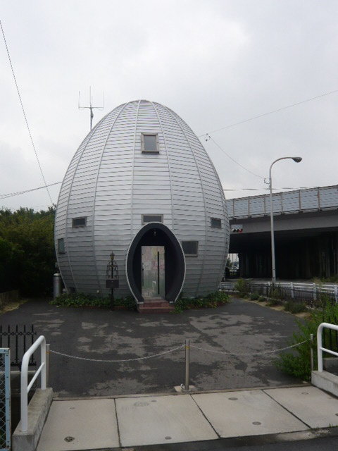 変わった家 専務の日記