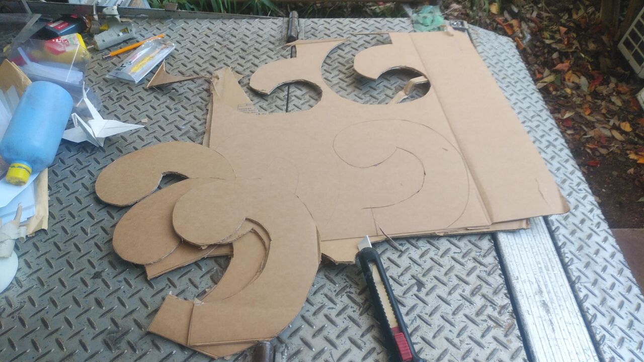 段ボール神輿の制作 お祭好きの電気屋 岡電のブログ