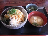 イカあぶり辛味噌丼