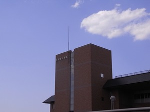 首都圏外郭放水路 庄和排水機場 壮大な列柱居並ぶ地下神殿 グルメなバイクツーリング