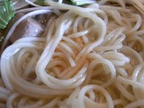 まぐろのラー油を入れたところ