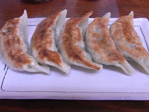 佐野ラーメン らーめん処 匡の餃子5コ全体