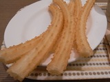 チョコラテリア サン ヒネス 揚げたてチュロス