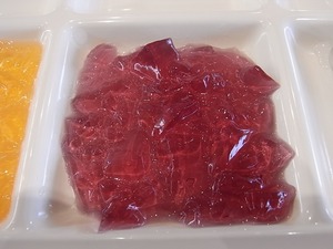 こんにゃくパーク バイキング 寒天ゼリーぶどうアップ