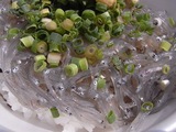 生しらす丼3