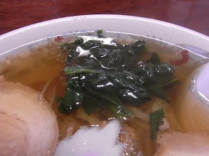 佐野ラーメン 池田屋のラーメンの小松菜