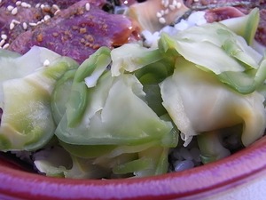 表参道246common omotesanndo sakabaカンガルー丼の添え物のザーサイ