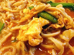 青竹手打ちラーメン桐生宿のとまとラーメントッピングアップ2