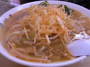 赤ネギラーメン