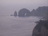 北山崎第一展望台から見る洞穴1