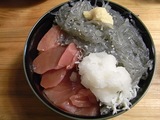 奥様お手製生しらす丼