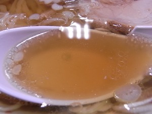 佐野ラーメン 池田屋のラーメンのスープアップ
