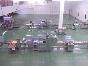 富岡製糸場近くの新名所 こんにゃくパーク内寒天ゼリーの生産ライン