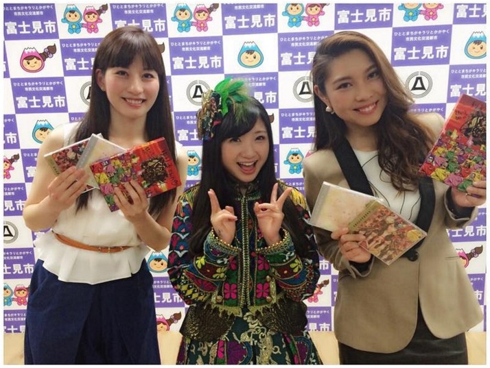 有安杏果 富士見市pr大使 委嘱式に出席 モノノフたくさん キラッキラしてました ももいろクローバーz の 有安さんと ももクロ侍