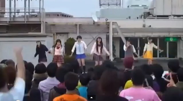ももクロの 国立川 フロム中武屋上 特別公開 4 23 水 5 6 火 祝 まで ももクロの壁サイン公開の為の屋上解放 ももクロ侍 ももクロの 国立川 フロム中武屋上 特別公開 4 23 水 5 6 火 祝 まで ももクロの壁サイン公開の為の屋上解放 ももクロ侍