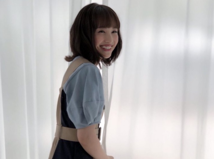 百田夏菜子 Suzukiのcmでゴリラみたいな歩き方になってますと 夏菜子ブログきた 歩き方改革w 良い写真撮るよね ももクロ侍