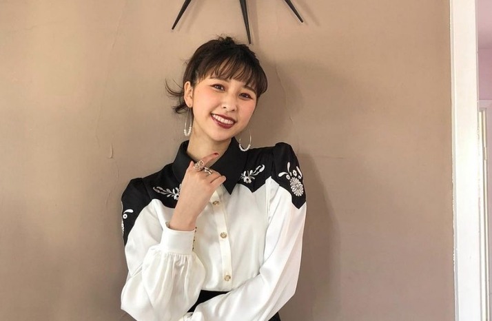 玉井詩織 予約は本日まで お気に入りの衣装メイク ビジュ良すぎて あざといしおりちゃん しおりんの本予約しないと ももクロ侍 玉井詩織 予約は本日まで お気に入りの衣装メイク ビジュ良すぎて あざといしおりちゃん しおりんの本予約しないと ももクロ侍