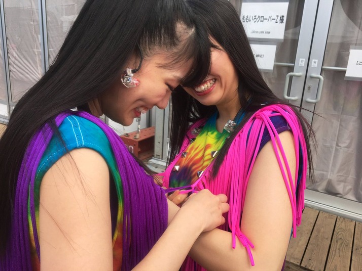Kwkm 本番前の日本の奇祭をお届け 平和だなぁ 怒られろw なんだこのグループww もっとやれ ももクロ侍 Kwkm 本番前の日本の奇祭をお届け 平和だなぁ 怒られろw なんだこのグループww もっとやれ ももクロ侍