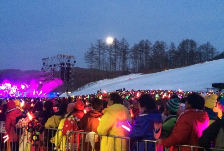 ももクリ15 Day2 セットリスト 感想まとめ 雪山に天使が5人 衣装がまたとてつもない可愛さ 最高のクリスマス イヴ ももクロ侍 ももクリ15 Day2 セットリスト 感想まとめ 雪山に天使が5人 衣装がまたとてつもない可愛さ 最高のクリスマス イヴ ももクロ侍
