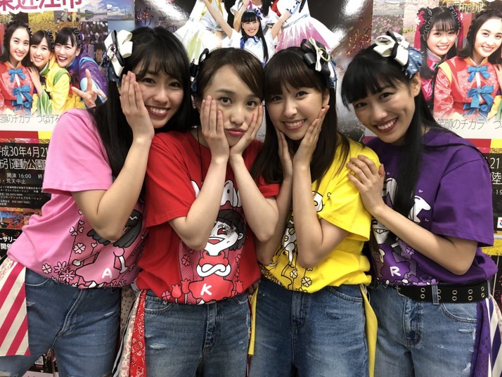 ももクロ春の一大事18 In 東近江市 Day2 セトリ 感想まとめ 4人の新境地を開拓 本当にこの子たちは凄い Kwkm 人がモノノフさんが東近江に ももクロ侍 ももクロ春の一大事18 In 東近江市 Day2 セトリ 感想まとめ 4人の新境地を開拓 本当にこの子たちは凄い Kwkm 人がモノノフさんが東近江に ももクロ侍