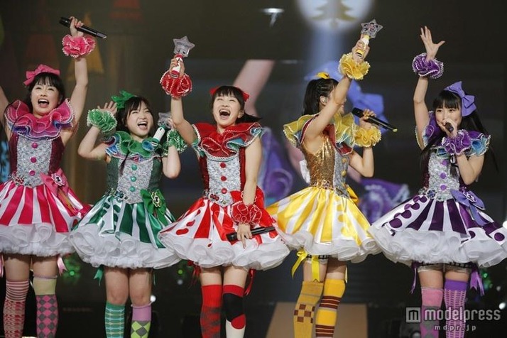 Nhk 8 14 みんなをつなぐ魔法のメロディー ももクロは リロ スティッチ 主題歌 アロハ エ コモ マイ を歌い踊る ももクロ侍 Nhk 8 14 みんなをつなぐ魔法のメロディー ももクロは リロ スティッチ 主題歌 アロハ エ コモ マイ を歌い踊る ももクロ侍