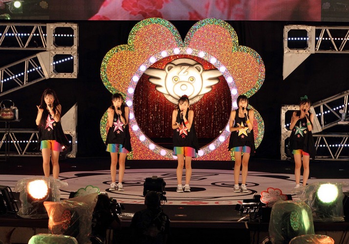 ももクロ サマーダイブ11 極楽門からこんにちは から今日で4年 極楽門がなかったら今の自分はない 下手だし雑 だけどめちゃカッコいいんだよな ももクロ侍