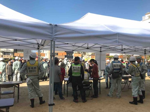 1423D499-FA9D-43A2-B125-DF8144B4D380